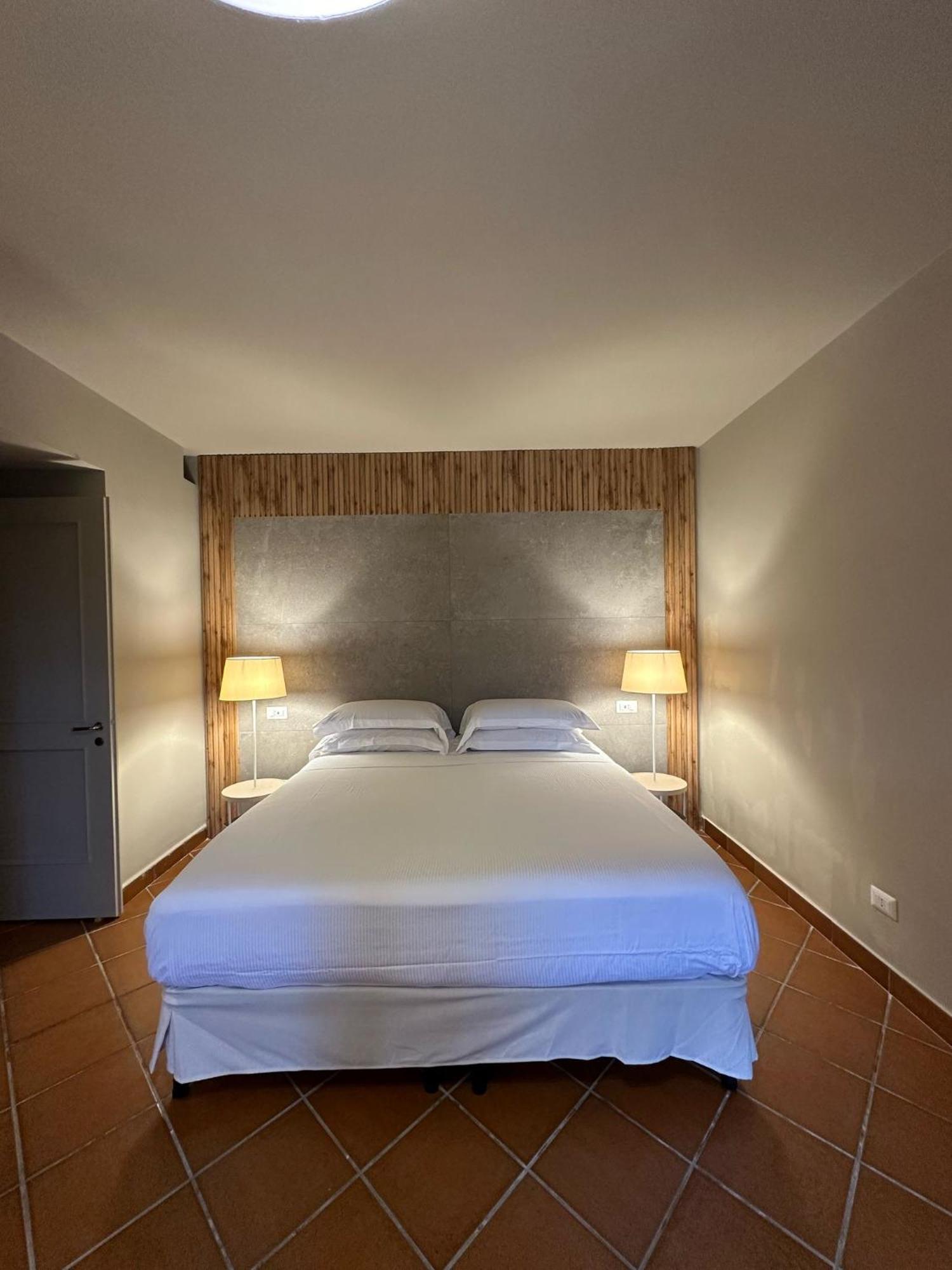 Shanti - Restaurant Di Aversano Salvatore Sorrente